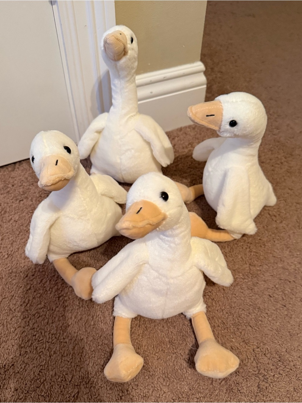 Plush White Duck Toy - Soft Bird Plush for Pets & Kids